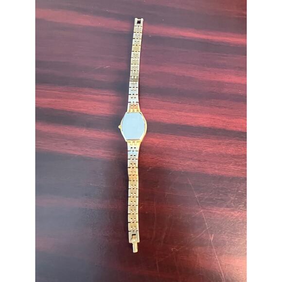 VTG Advance Quartz Women's Wristwatch Gold Tone Y120A Untested - Picture 8 of 10